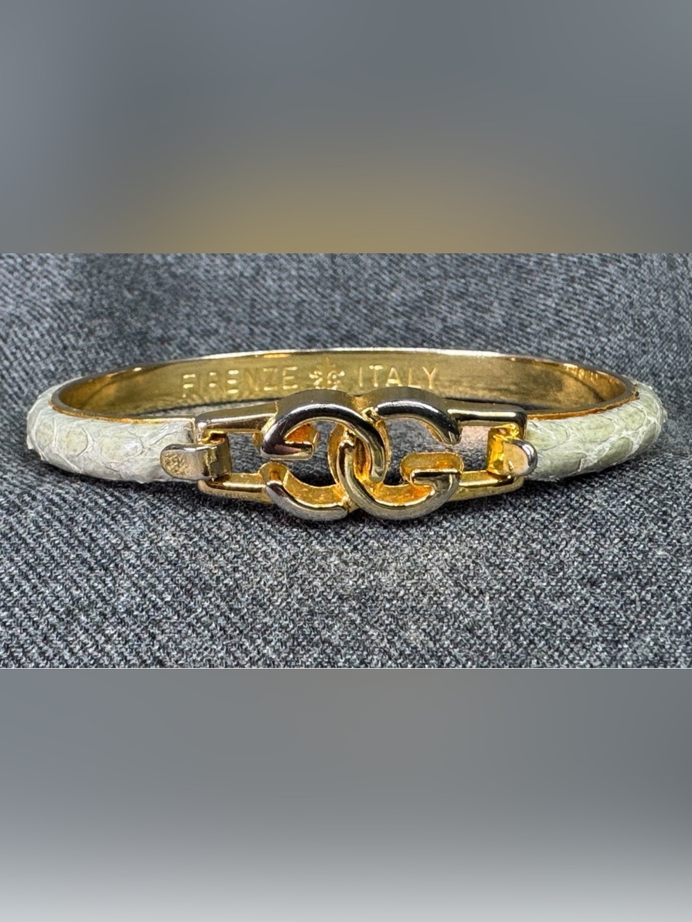 Authentic Vintage Gucci Firenze Italy cream snake skin bracelet- cert attached